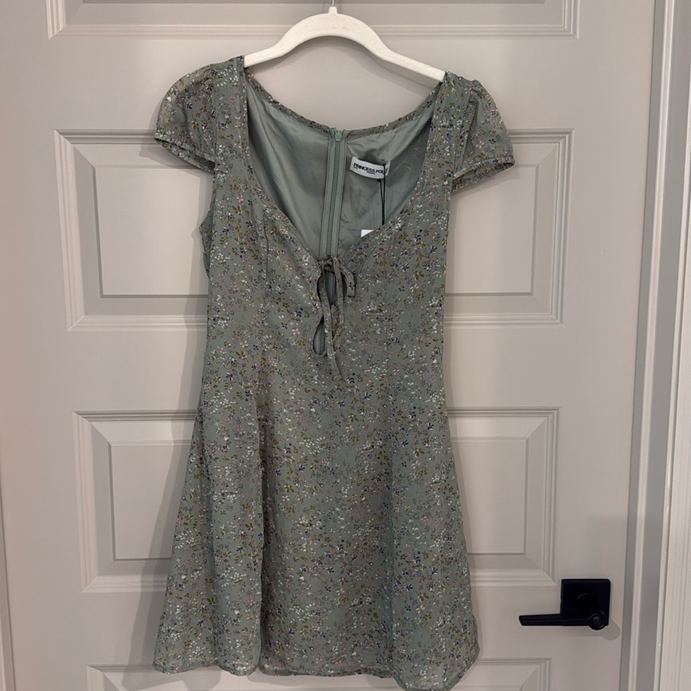 NWT! Size 4 Princess Polly